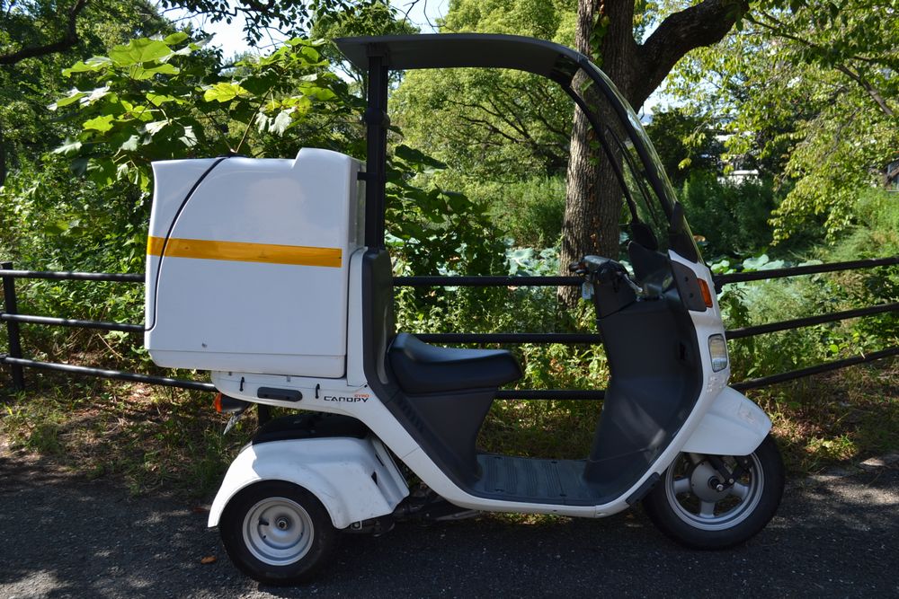 Honda Gyrocanopy 大阪レンタルバイク日本オート Honda Gyrocanopy 大阪レンタルバイク日本オート
