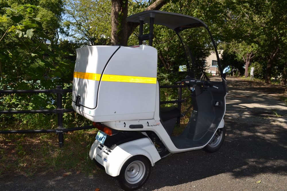 Honda Gyrocanopy 大阪レンタルバイク日本オート