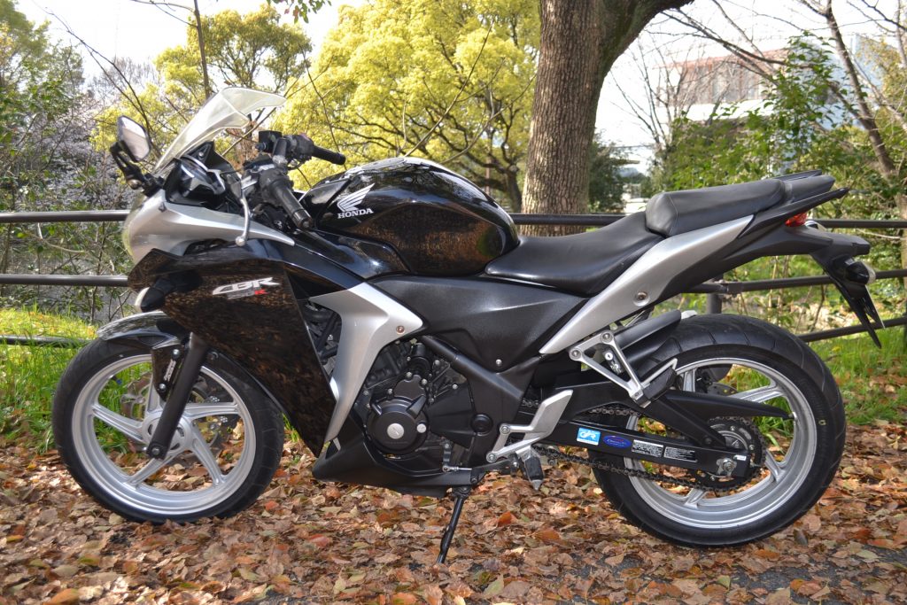 HONDA CBR250R