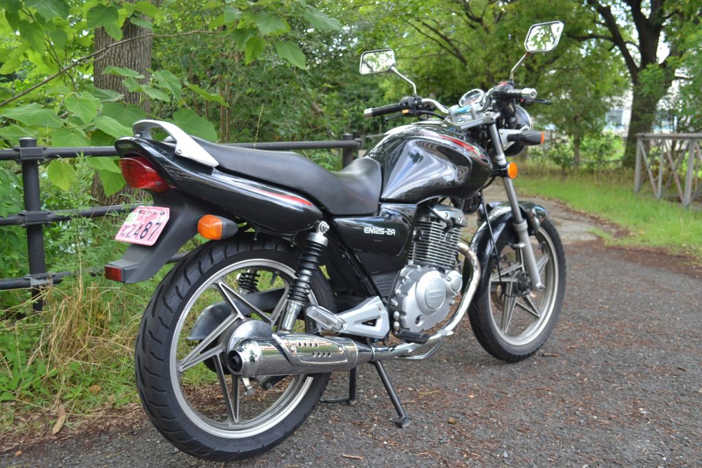 スズキ　EN125