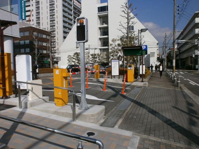 守口市役所 駐車場 南西出入り口