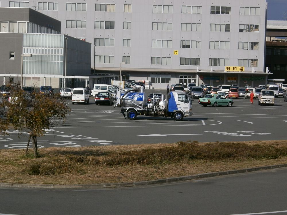 京都運輸支局駐車場の画像