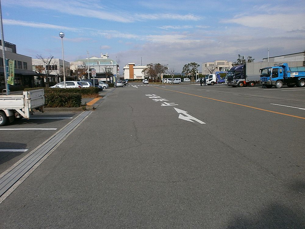 和歌山運輸支局駐車場の画像