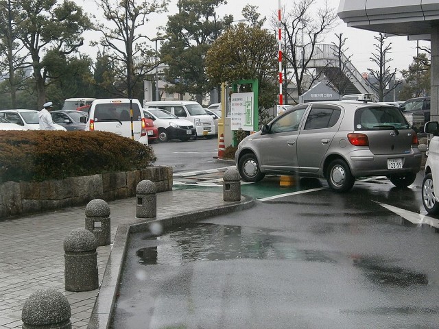 草津市役所駐車場