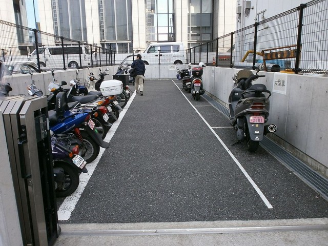 堺市役所バイク置き場