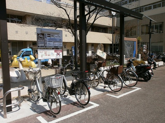 山科区役所自転車置き場