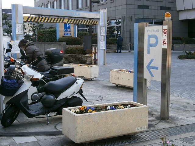 八尾市役所バイク置き場