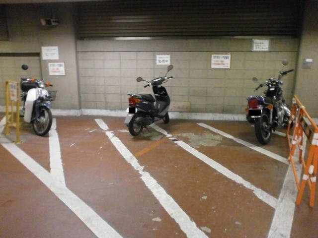 中京区役所バイク置き場