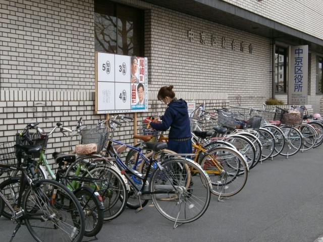 中京区役所自転車置き場