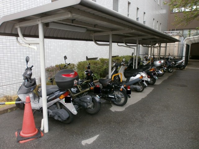 バイク置き場