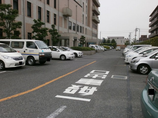 堺市西区役所　駐車場