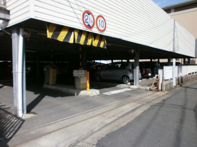 京都市西京区役所の駐車場について