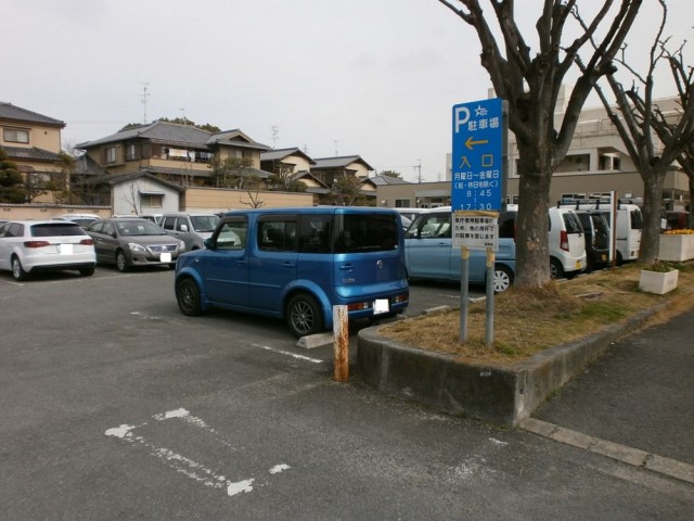 交野市役所　駐車場